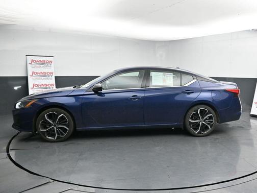2023 Nissan Altima SR FWD