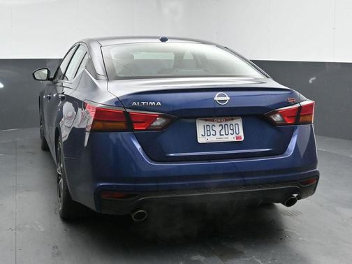 2023 Nissan Altima SR FWD