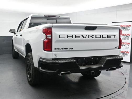 Summit White 2022 Chevrolet Silverado 1500 LT Trail Boss