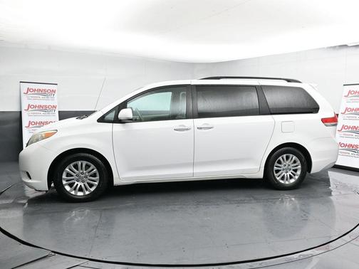 2012 Toyota Sienna XLE