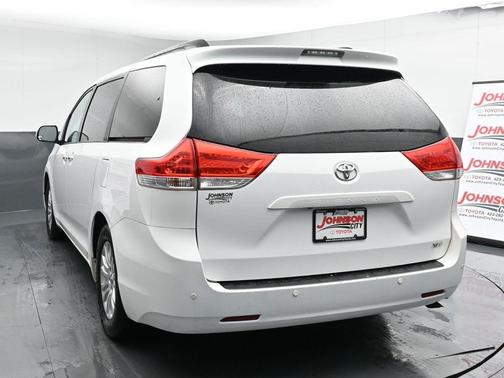 2012 Toyota Sienna XLE