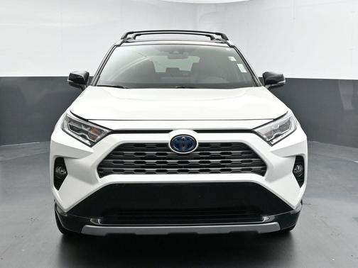 2019 Toyota RAV4 Hybrid SE