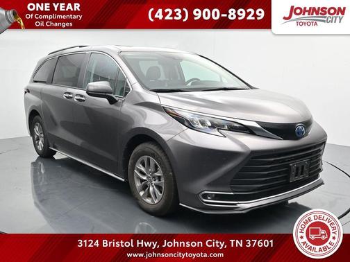 Predawn Gray Mica 2024 Toyota Sienna XLE