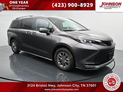 Predawn Gray Mica 2024 Toyota Sienna XLE