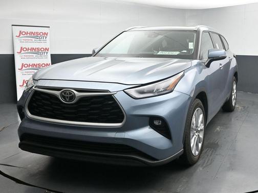 Moon Dust 2020 Toyota Highlander XLE