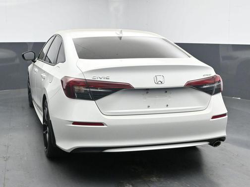 Platinum White Pearl 2025 Honda Civic Sport