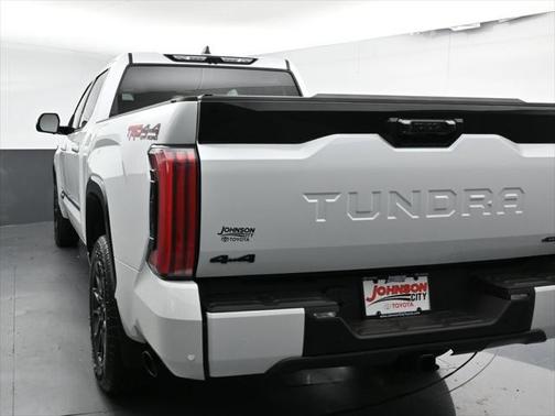 2025 Toyota Tundra Hybrid Platinum