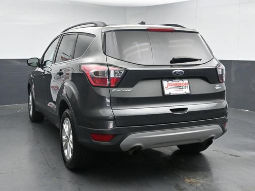 Magnetic Metallic 2017 Ford Escape SE
