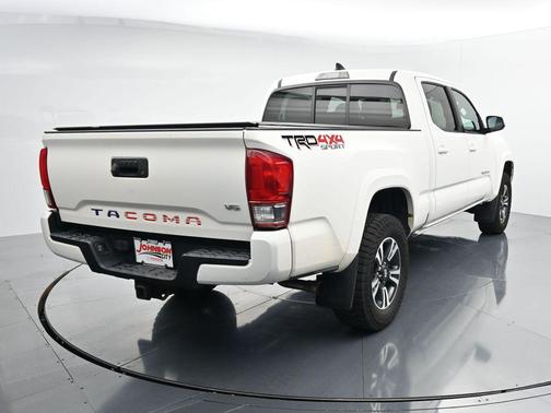 Super White 2016 Toyota Tacoma TRD Sport
