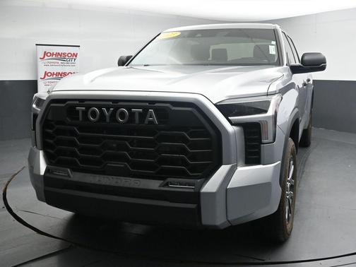 Celestial Silver Metallic 2023 Toyota Tundra SR5