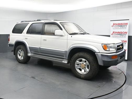 Natural White 1997 Toyota 4Runner SR5 4WD