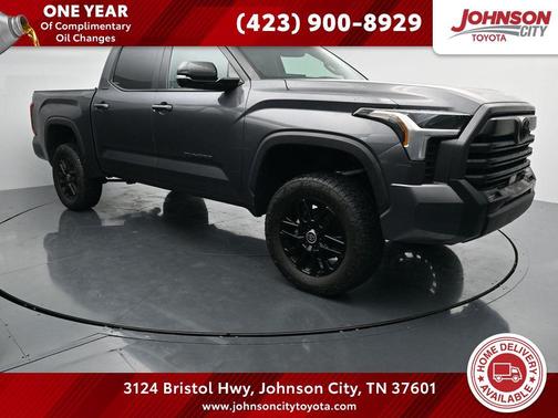 Magnetic Gray Metallic 2024 Toyota Tundra Platinum