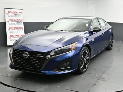 2023 Nissan Altima SR FWD