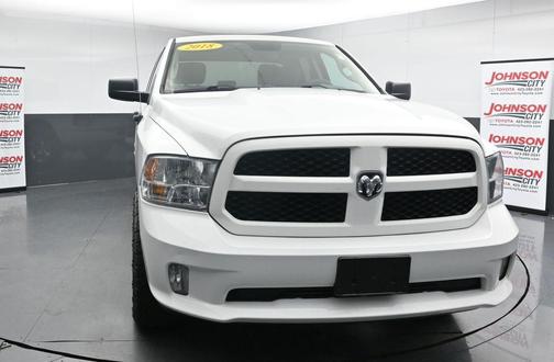 Bright White Clearcoat 2018 RAM 1500 Express