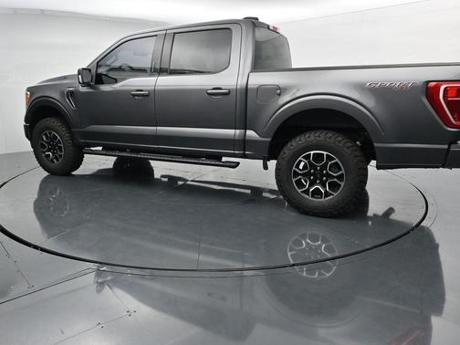Carbonized Gray Metallic 2021 Ford F-150 XLT