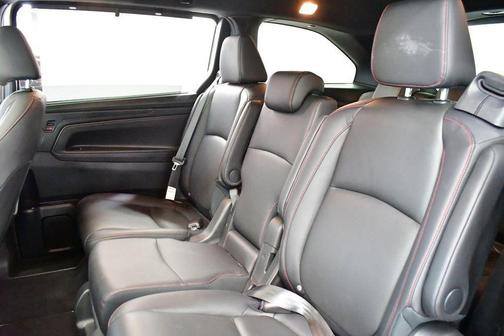 Sonic Gray Pearl 2024 Honda Odyssey Sport