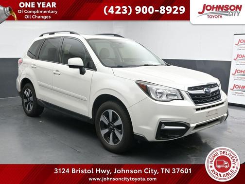 Crystal White Pearl 2017 Subaru Forester 2.5i Premium