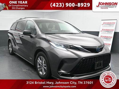2021 Toyota Sienna XSE 7 Passenger