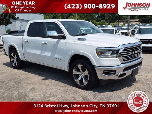 Bright White Clearcoat 2022 RAM 1500 Laramie
