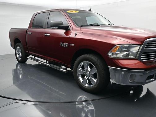 Delmonico Red Pearlcoat 2016 RAM 1500 Big Horn