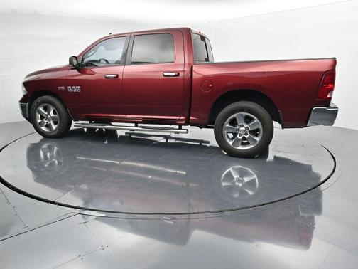 Delmonico Red Pearlcoat 2016 RAM 1500 Big Horn