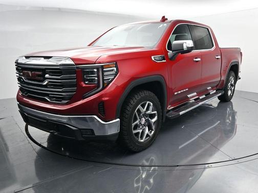 Cayenne Red Tintcoat 2022 GMC Sierra 1500 SLT