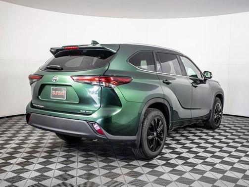 2024 Toyota Highlander XLE