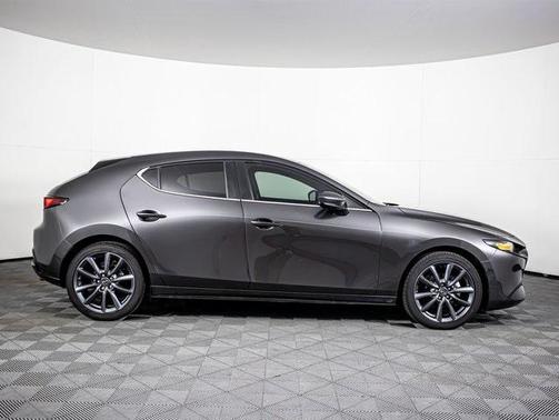 2022 Mazda Mazda3 FWD w/Preferred Package