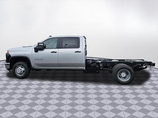 2025 Chevrolet Silverado 3500 WT