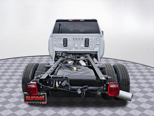 2025 Chevrolet Silverado 3500 WT