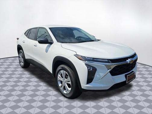 2025 Chevrolet Trax LS