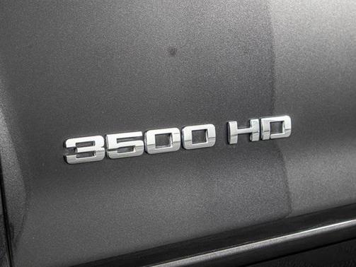 2016 Chevrolet Silverado 3500 LT