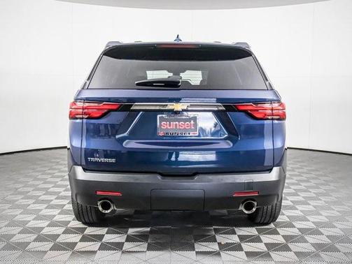 2023 Chevrolet Traverse LS