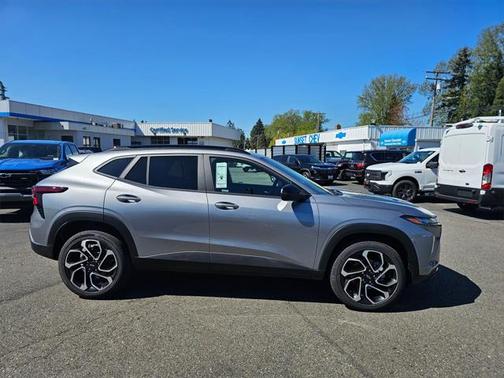2025 Chevrolet Trax FWD 2RS