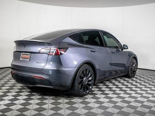 2022 Tesla Model Y Performance Dual Motor All-Wheel Drive