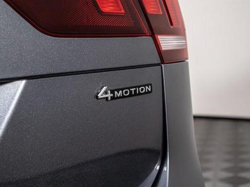2024 Volkswagen Tiguan 2.0T SEL R-Line 4MOTION