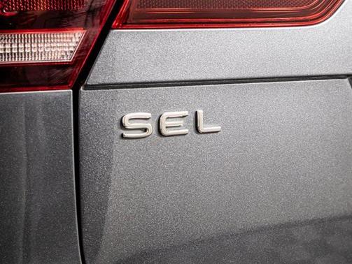 2024 Volkswagen Tiguan 2.0T SEL R-Line 4MOTION