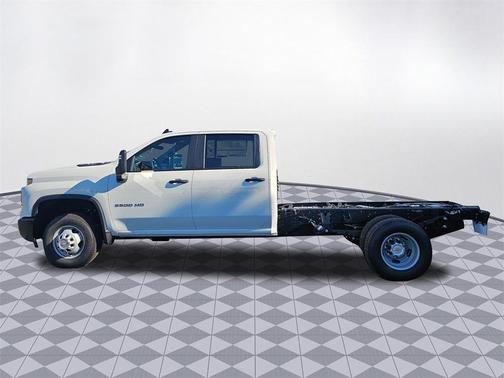 2026 Chevrolet Silverado 3500 WT