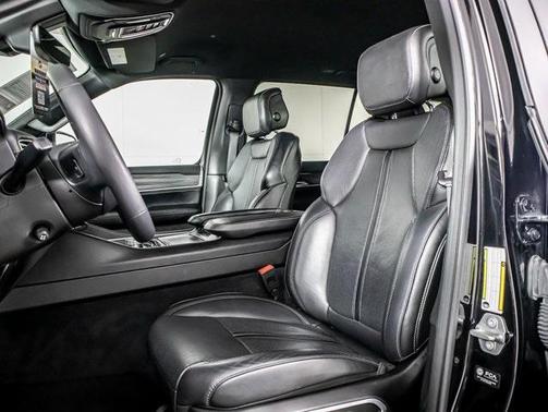 2023 Jeep Wagoneer L Series II 4x4