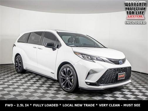 2021 Toyota Sienna XSE 7 Passenger