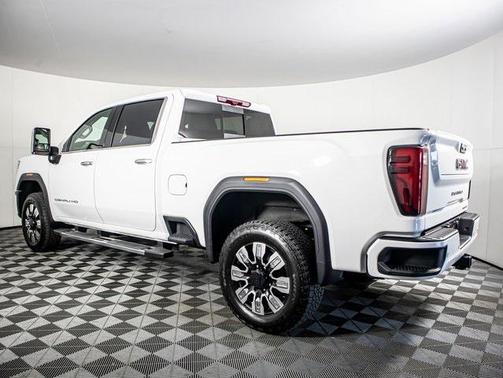 2025 GMC Sierra 3500 Denali