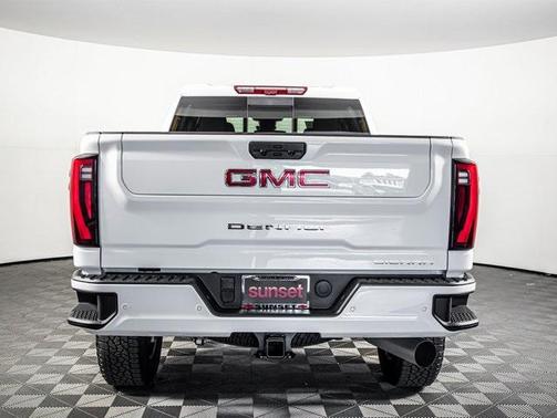 2025 GMC Sierra 3500 Denali