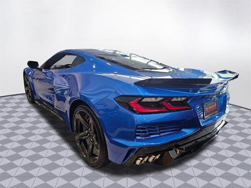 2025 Chevrolet Corvette E-Ray RWD Coupe 3LZ