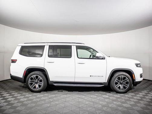 2022 Jeep Wagoneer Series III 4x4