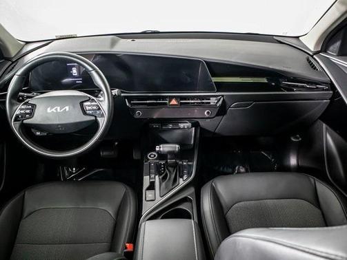 2023 Kia Niro EX