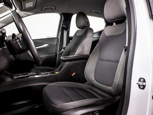 2023 Chevrolet Bolt EUV FWD LT