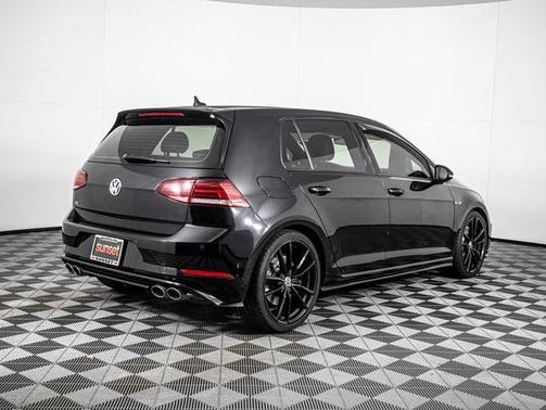 2019 Volkswagen Golf R 2.0T DSG