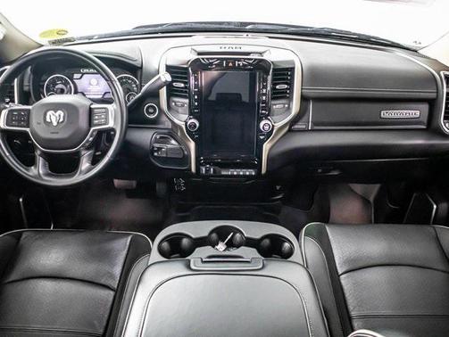 2022 RAM 2500 Laramie Crew Cab 4x4 6'4' Box