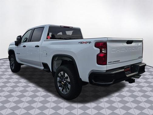 2026 Chevrolet Silverado 2500 Custom