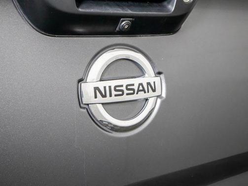 2022 Nissan Titan SV
